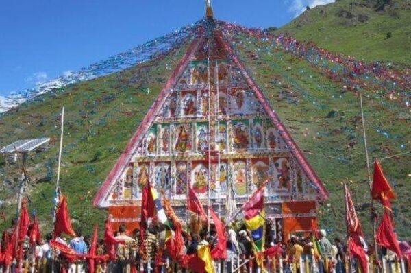 J&K: A Dream Destination: Machail Mata