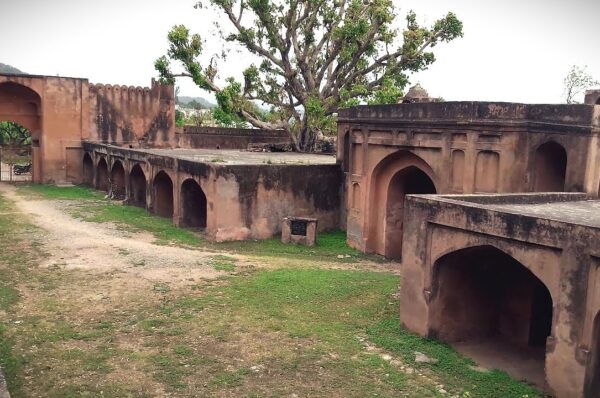 J&K A Dream Destination: Chingus Sarai