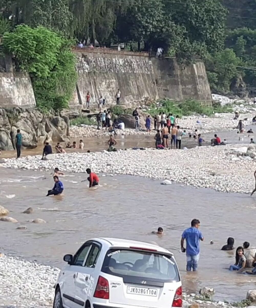 J&K: A Dream Destination: Jhajhar Kotli